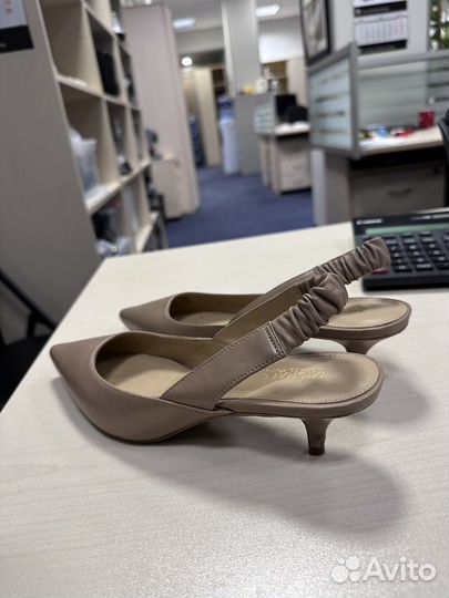 Босоножки Michael Kors размер 36,5