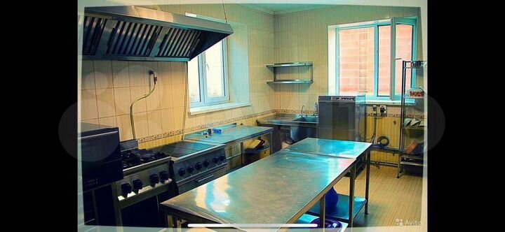 Гостиница, 600 м²