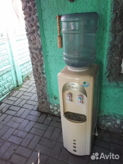 Кулер для воды