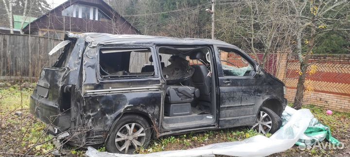 Volkswagen Multivan 2.5 AMT, 2008, битый, 150 000 км