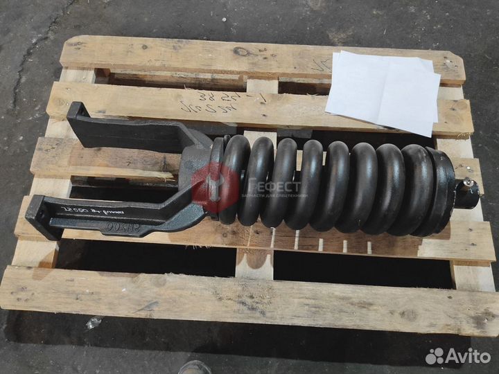 Натяжитель гусеницы Komatsu PC400LC-8