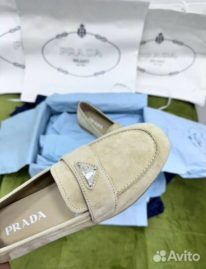 Лоферы женские Prada