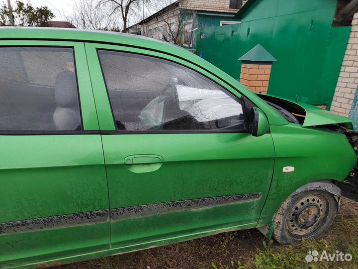 Kia Picanto 1.0 МТ, 2006, битый, 171 000 км