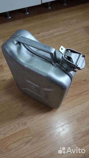 Аварийный знак(Япония)