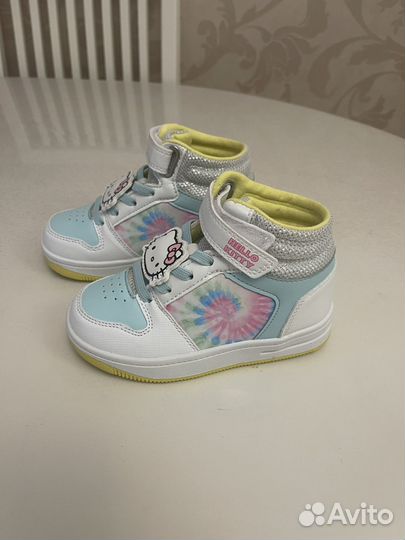Кроссовки демисезонные для девочки