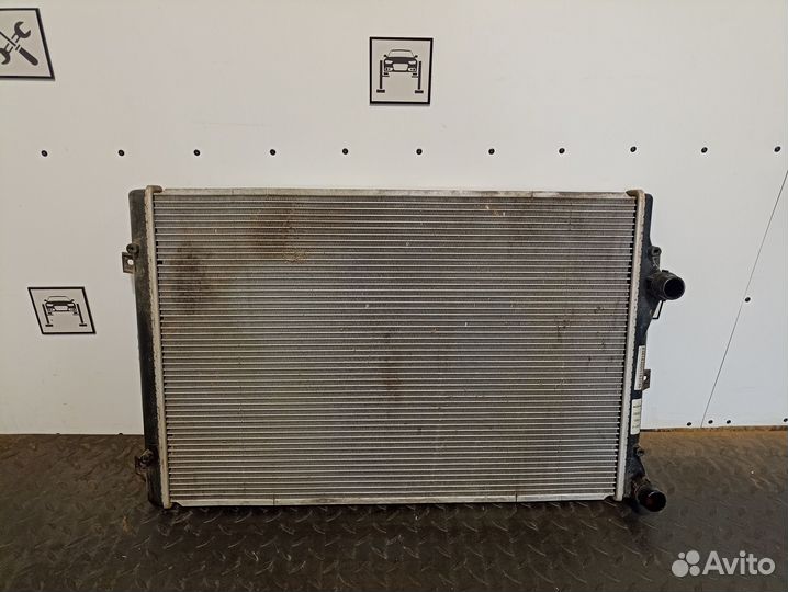 Радиатор основной для VW Passat B6