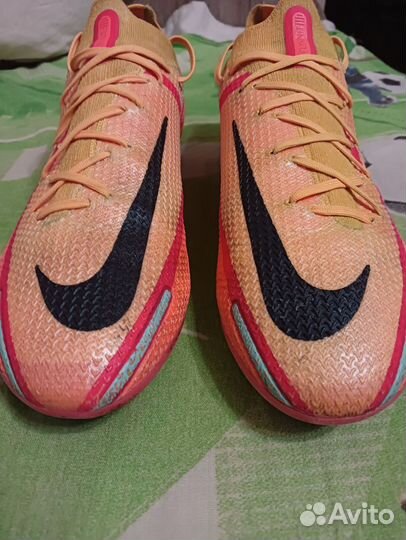 Бутсы nike phantom gt