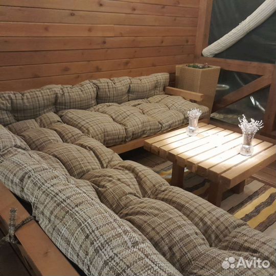 Пошив подушек для садовой мебели, балкона