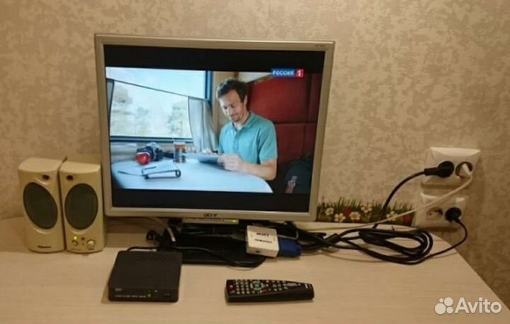 Из компьютерного монитора в телевизор