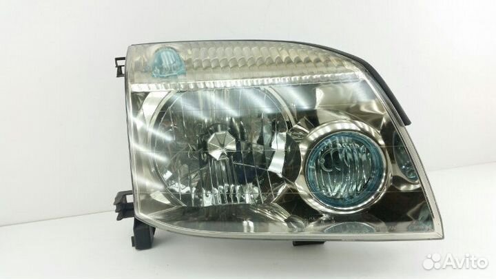 Фара правая Nissan X-Trail T30 2005