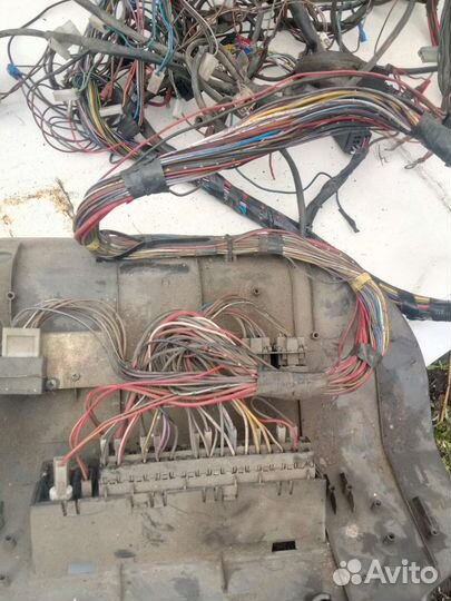 Проводка Мерседес Т 1 208,308