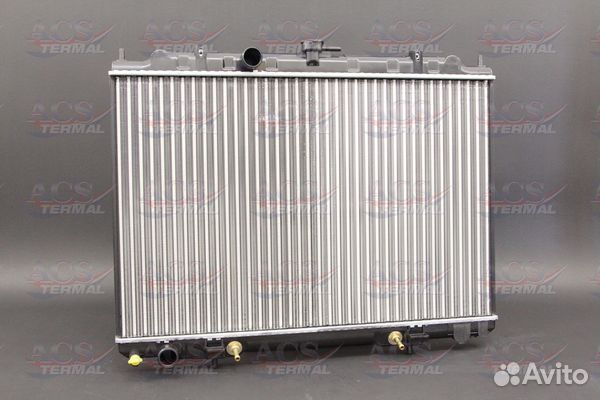 Радиатор охлаждения Ниссан Бассара JU30 QR 2.0-2.5