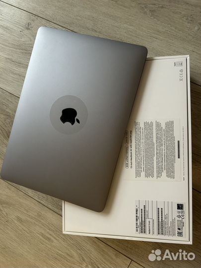 Apple macbook air 13 2020 m1 8gb 256