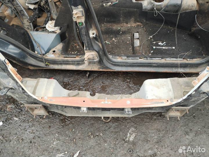 Б/У Панель задняя 691002F010 Hyundai-KIA