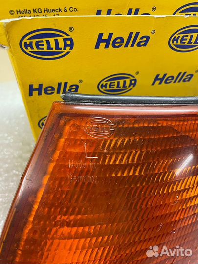 Левый поворотник Audi 100 c4