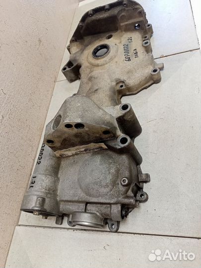 Крышка двигателя передняя