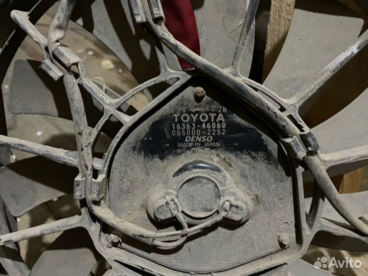 Диффузор радиатора Toyota Prius