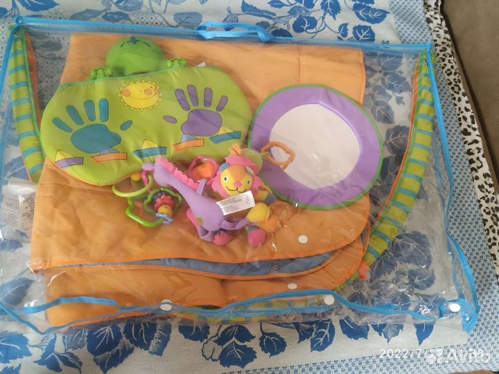 Развивающий коврик tiny love