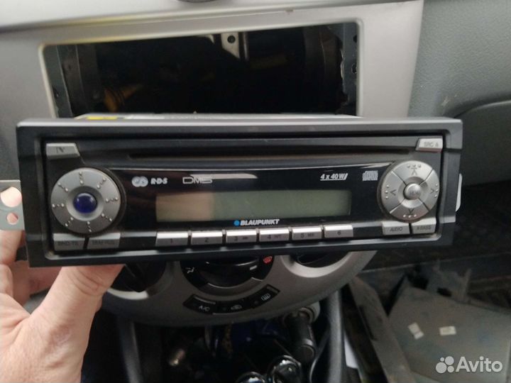 Автомагнитолы две штуки