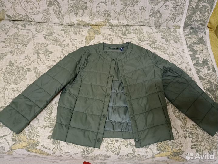 Куртка для девочки размер 116 Uniqlo