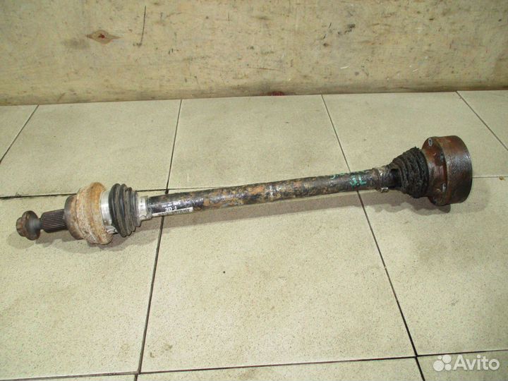 Полуось задняя левая VW Tiguan 1