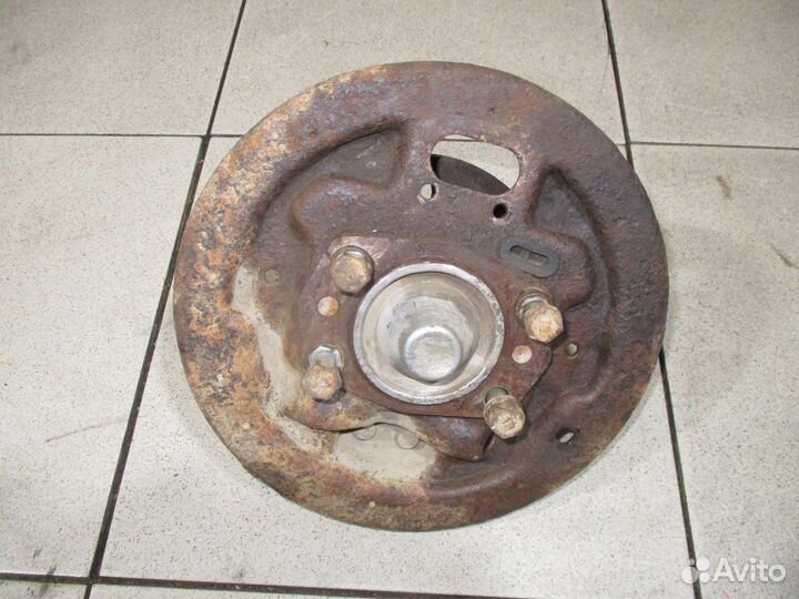 Щит опорный задний левый Hyundai Getz