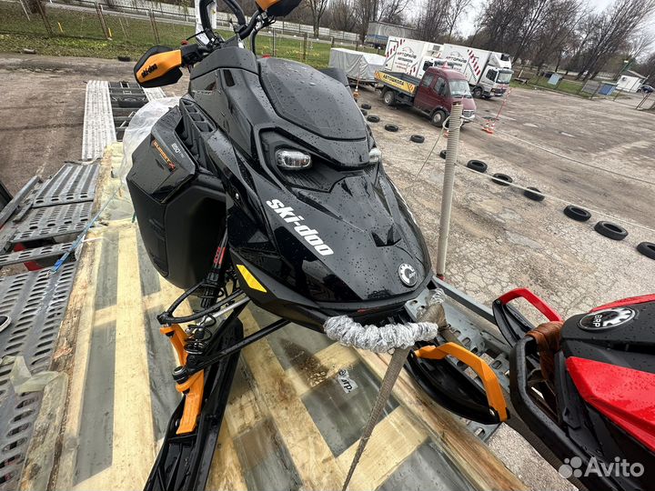 Ski Doo Summit 850