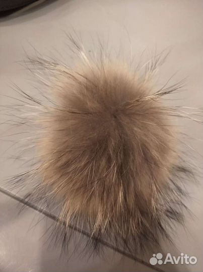 Меховые помпоны