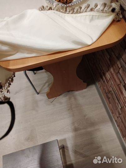 Стол на кухню бу