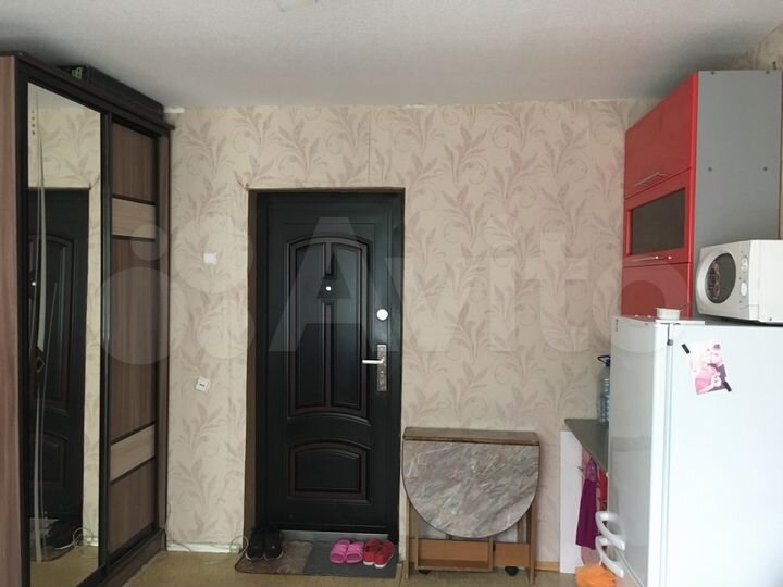 Комната 13 м² в 8-к., 4/9 эт.