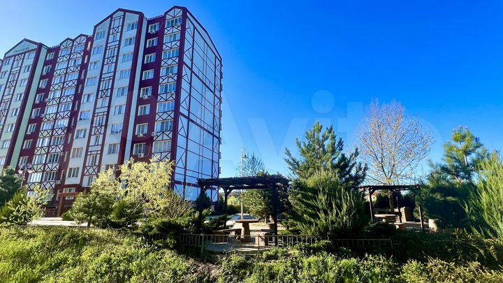 2-к. квартира, 72,7 м², 1/9 эт.