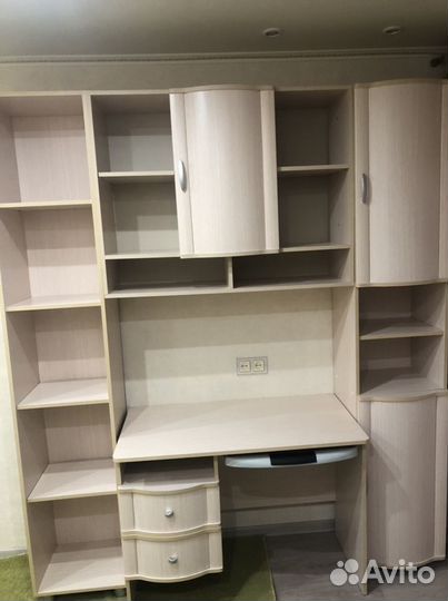 Полка навесная для школьника