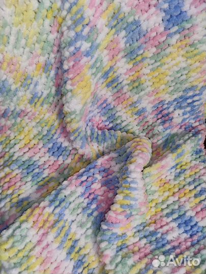 Плед ручной работы из плюшевой пряжи