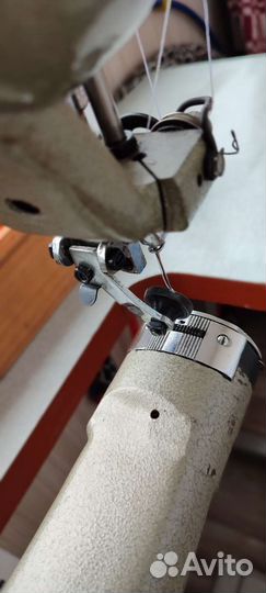 Швейная машина рукавного типа для кожгалантереи