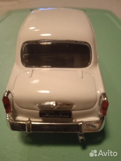 Модель автомобиля Москвич 403 Автолегенды