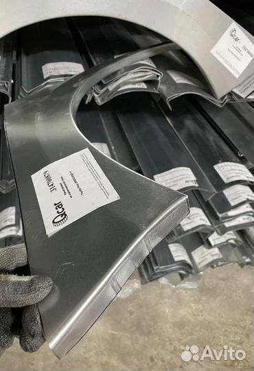 Арка правая Toyota Prius 2015-0000