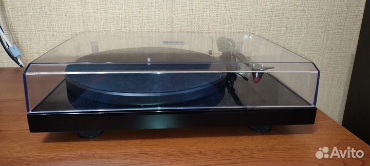 Проигрыватель винила Project Debut Carbon