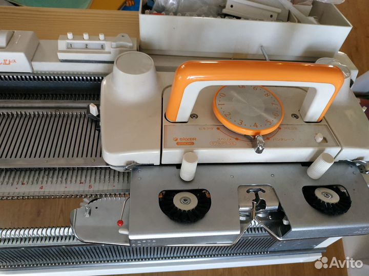 Вязальная машина silver reed