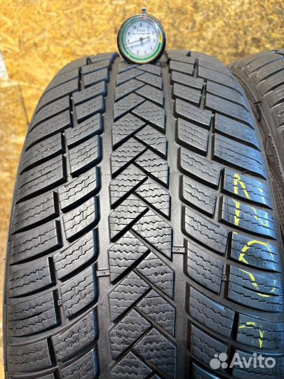 Vredestein Wintrac Pro 235/45 R20