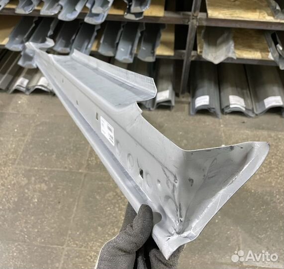 Порог правый Honda HR-V 1998-2006 (Polcar)