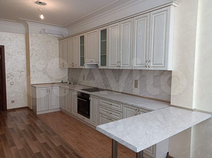 2-к. квартира, 60 м², 3/18 эт.