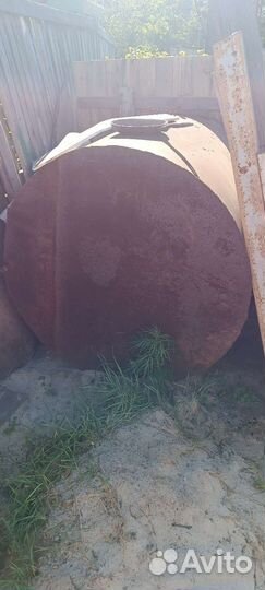 Ёмкость металлическое 2м кубических