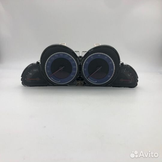 Щиток приборов Mercedes slr mclaren