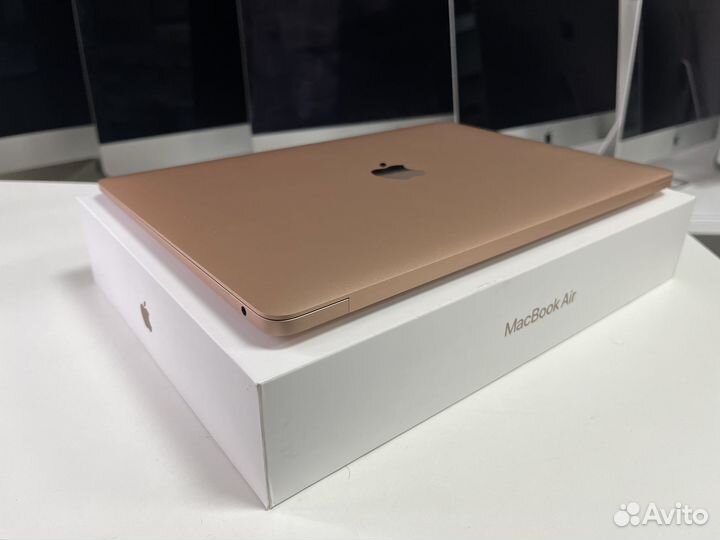 MacBook Air 13 (2020) M1 8/256 как новый в коробке