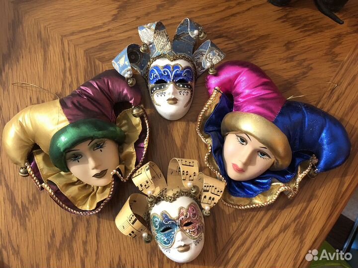 Маска венецианская на стену