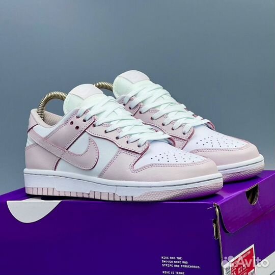 Женские кроссовки Nike Dunk Pink