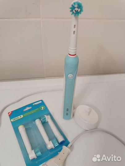 Зубная щетка oral b