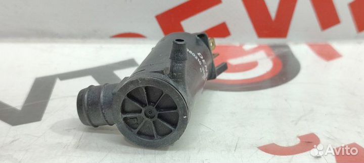 Мотор бачка омывателя Mitsubishi Airtrek CU5W 4G69