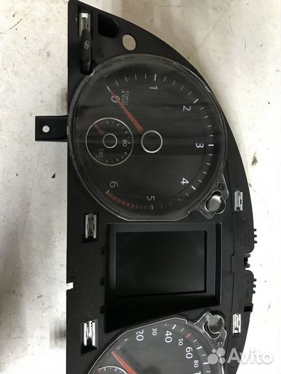 Щиток приборов Volkswagen Passat B6