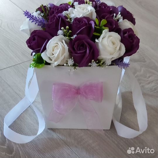 Букет на 1 сентября из мыльных роз